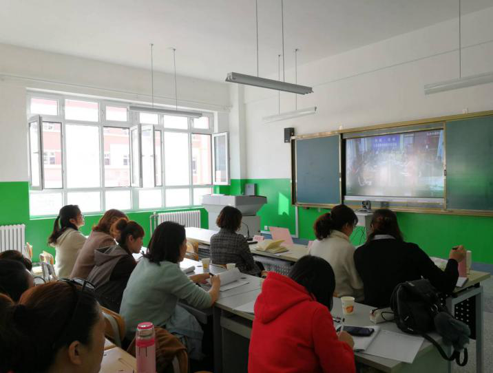 关于塔城地区教育教学研究会暨第二届中小学教学能手培养工作室推进会的视联网会议