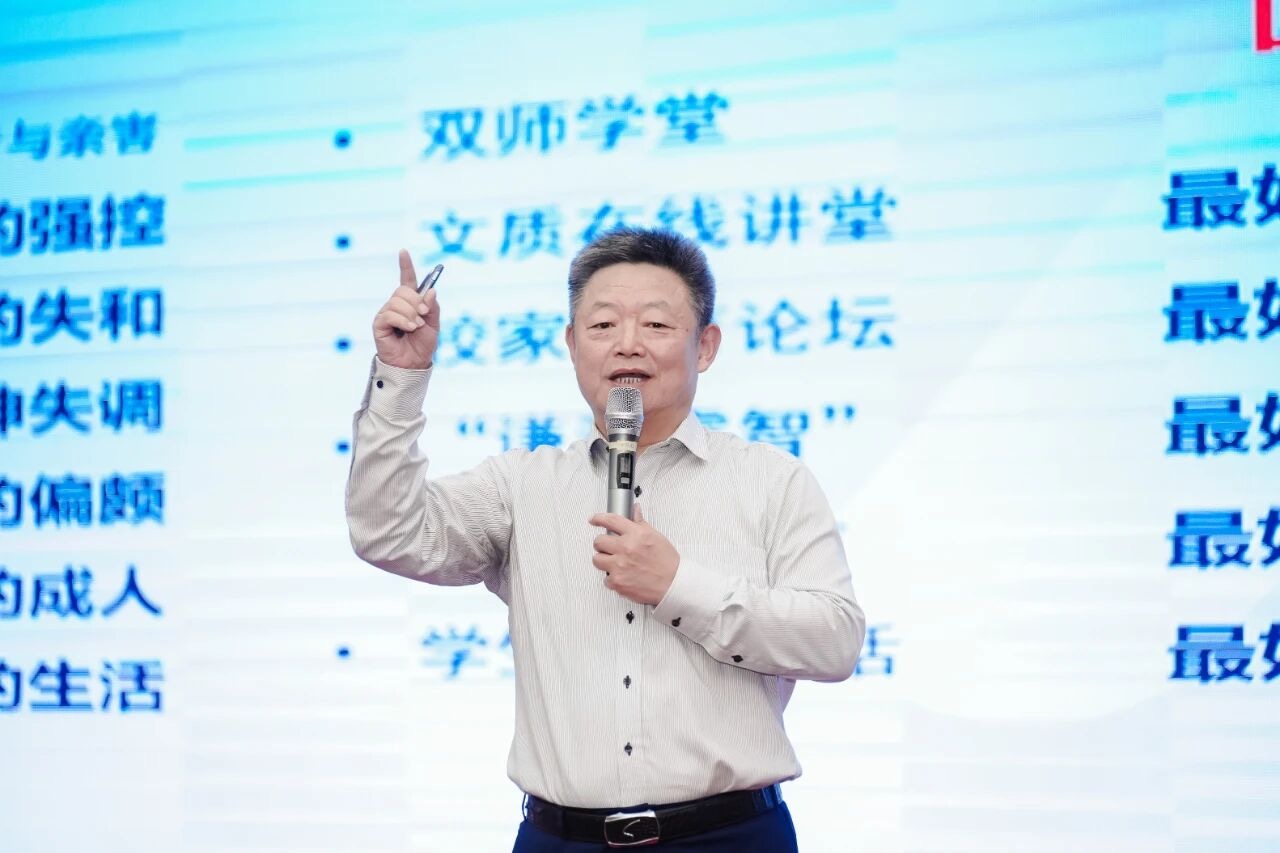 692d701a10813.jpg 692d701a10813.jpg