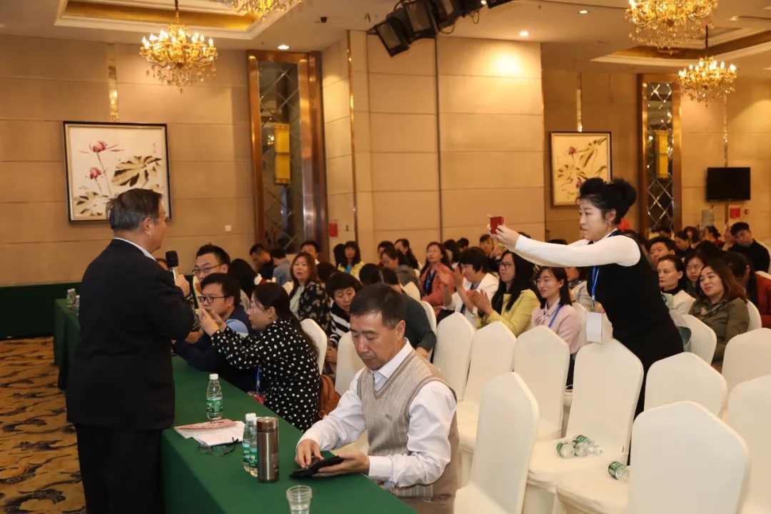 692e92099604e.jpg 692e92099604e.jpg